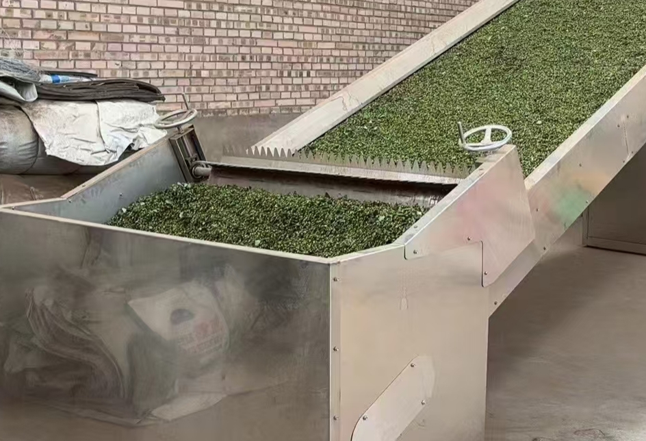 自動(dòng)布料機(jī)